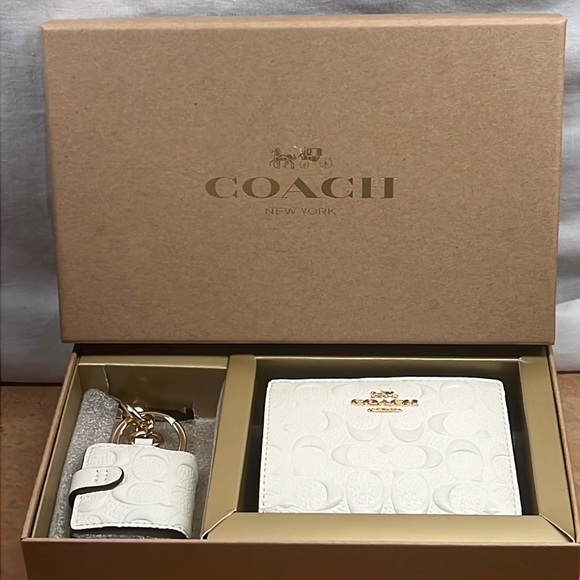 COACH Wallet & Key Ring Picture Frame Charm In Signature Leather NIB - Picture 1 of 12